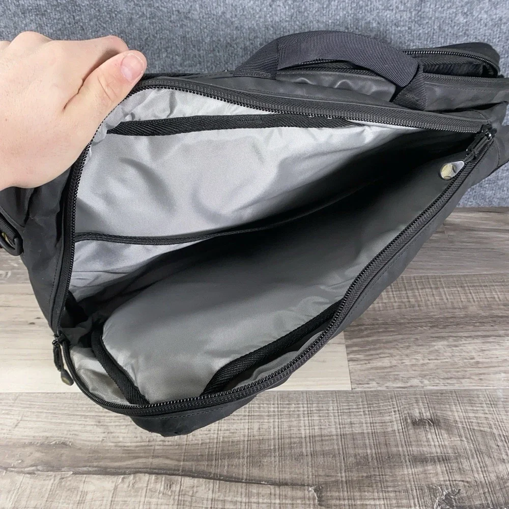 Timbuk2 Black Laptop Travel Duffel‎ Bag Weekender Messenger Crossbody Spacious